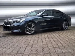 Nero Usata 2024 BMW 520 M Sport Tre volumi | 53.900 € (Cara)