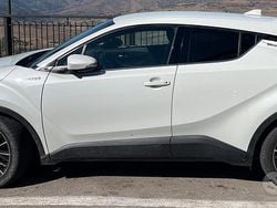 Bianco Usata 2017 Toyota C-HR SUV | 16.800 € (Buon prezzo)