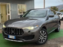 Grigio Usata 2016 Maserati Levante SUV | 22.900 € (Super prezzo)