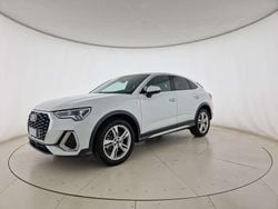 Bianco ghiacciaio metallizzato Usata 2024 Audi Q3 Sportback S-Line SUV | 46.500 € (Buon prezzo)