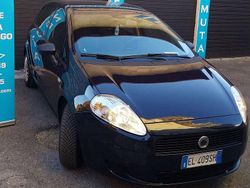 Nero Usata 2011 Fiat Grande Punto S Due volumi | 2900 € (Ottimo prezzo)