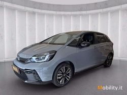 Urban gray Usata 2024 Honda Jazz Sport Due volumi | 25.900 € (Molto cara)