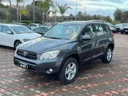 Grigio Usata 2006 Toyota RAV4 Sol SUV | 6500 € (Cara)