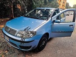 Blu Usata 2007 Fiat Punto Due volumi | 2500 € (Buon prezzo)