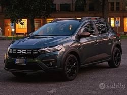 Verde Usata 2024 Dacia Sandero Extreme Tre volumi | 15.000 € (Buon prezzo)