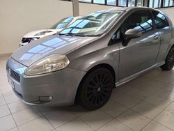 Grigio Usata 2006 Fiat Grande Punto Emotion Due volumi | 2400 € (Buon prezzo)