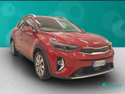 Rosso met Usata 2023 Kia Stonic Style SUV | 17.900 € (Buon prezzo)