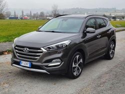 Grigio Usata 2017 Hyundai Tucson Xpossible SUV | 14.800 € (Buon prezzo)