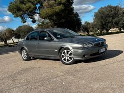 Grigio Usata 2004 Jaguar X-type Classic Tre volumi | 3900 € (Buon prezzo)