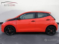 Arancione Usata 2015 Toyota Aygo X-cite Due volumi | 7500 € (Buon prezzo)