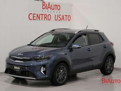 Grigio Usata 2023 Kia Stonic SUV | 17.900 € (Cara)