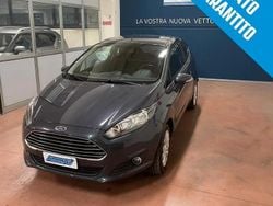 Blu Usata 2013 Ford Fiesta Business Edition Tre volumi | 4900 € (Ottimo prezzo)