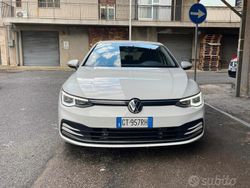 Bianco Usata 2023 VW Golf VIII Active Tre volumi | 25.500 € (Ottimo prezzo)