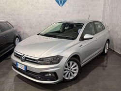 Grigio Usata 2019 VW Polo R-line Tre volumi | 15.900 € (Buon prezzo)
