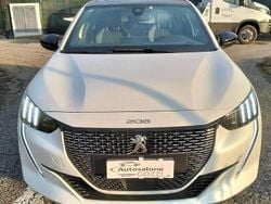 Bianco Usata 2020 Peugeot 208 GT-line Due volumi | 11.999 € (Buon prezzo)
