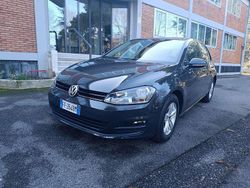 Grigio Usata 2016 VW Golf Trendline Tre volumi | 10.000 €