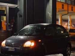 Usata 2004 Toyota Yaris Sol Due volumi | 2200 € (Buon prezzo)