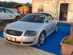 Grigio Usata 2000 Audi TT Roadster Cabrio | 9800 € (Buon prezzo)