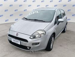 Argento Usata 2017 Fiat Punto Street Tre volumi | 7450 € (Buon prezzo)