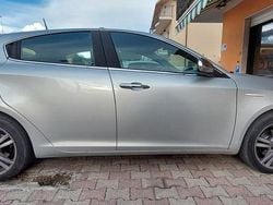 Argento Usata 2014 Alfa Romeo Giulietta Tre volumi | 6900 € (Buon prezzo)