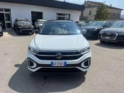 020bianco avorio tristrato Usata 2022 VW T-Roc R-line SUV | 23.999 € (Buon prezzo)