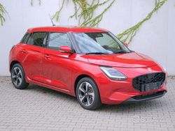 Rosso Nuova 2025 Suzuki Swift Due volumi | 19.900 € (Cara)