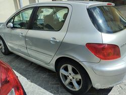 Usata 2004 Peugeot 307 Tre volumi | 1700 € (Buon prezzo)