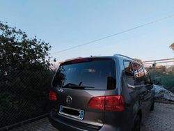 Grigio Usata 2012 VW Touran Comfortline Monovolume | 7000 € (Cara)