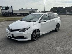 Bianco Usata 2016 Toyota Auris Touring Sports Lounge Station wagon | 9500 € (Buon prezzo)