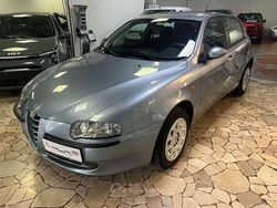 Grigio Usata 2001 Alfa Romeo 147 Due volumi | 3740 € (Cara)