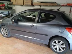 Usata 2007 Peugeot 207 Due volumi | 800 € (Super prezzo)