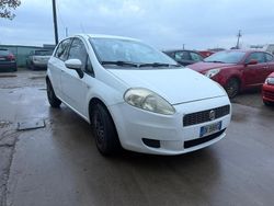 Bianco Usata 2008 Fiat Grande Punto Active Due volumi | 1900 € (Ottimo prezzo)