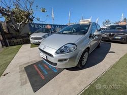 Grigio Usata 2016 Fiat Punto Lounge Tre volumi | 6999 € (Buon prezzo)