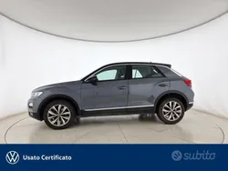 Indium grey metallizzato nero Usata 2021 VW T-Roc Style SUV | 19.900 € (Buon prezzo)