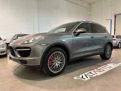 Grigio Usata 2011 Porsche Cayenne Turbo SUV | 27.990 € (Molto cara)