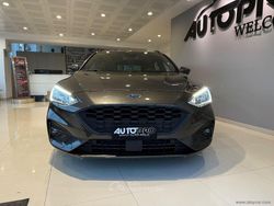 Grigio Usata 2022 Ford Focus ST-Line Station wagon | 13.800 € (Buon prezzo)