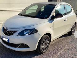 Bianco Usata 2021 Lancia Ypsilon Gold Due volumi | 12.600 € (Cara)