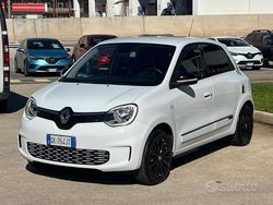 Bianco Usata 2022 Renault Twingo Urban Night Due volumi | 12.450 € (Cara)