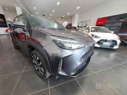 Grigio Usata 2021 Toyota Yaris Hybrid Trend Monovolume | 23.500 € (Buon prezzo)