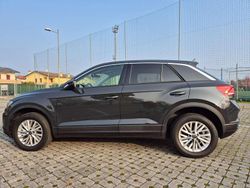 Grigio urano Usata 2020 VW T-Roc Business SUV | 19.800 € (Buon prezzo)