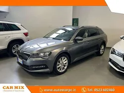 Argento Usata 2023 Skoda Superb Executive Station wagon | 29.900 € (Buon prezzo)