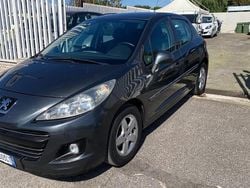 Grigio Usata 2010 Peugeot 207 Sport Tre volumi | 2600 € (Ottimo prezzo)