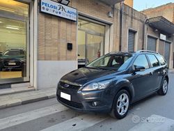 Grigio Usata 2011 Ford Focus Station wagon | 4999 € (Cara)