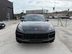 Nero Usata 2023 Porsche Cayenne SUV | 150.000 €