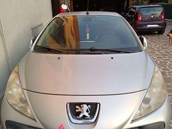 Argento Usata 2007 Peugeot 207 CC Cabrio | 3000 € (Super prezzo)