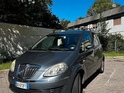 Grigio Usata 2009 Lancia Musa Monovolume | 2100 € (Ottimo prezzo)