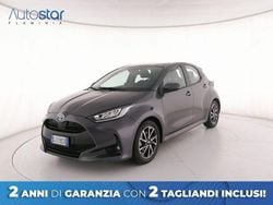 Grigio Usata 2022 Toyota Yaris Hybrid Trend Tre volumi | 17.900 € (Buon prezzo)