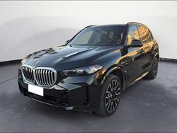 Black sapphire metallizzato Usata 2023 BMW X5 M Sport SUV | 68.800 € (Buon prezzo)