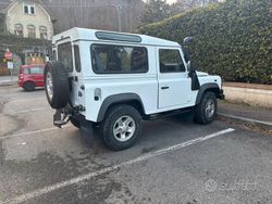 Bianco Usata 2010 Land Rover Defender SUV | 33.000 € (Buon prezzo)