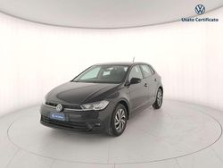 Nero Usata 2023 VW Polo Life Tre volumi | 18.800 € (Buon prezzo)